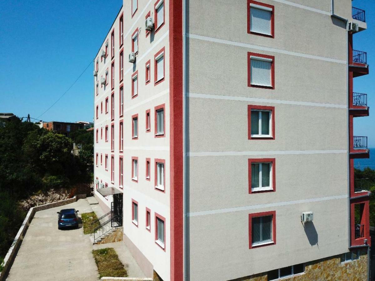 Apartment Olive Utjeha-Bušat Extérieur photo